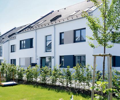 Bezugsfertig: 2 Zimmer mit Loggia nahe Dechsendorfer Weiher