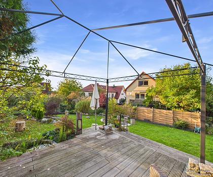 Wo Wohnträume Wurzeln schlagen – 4,5-Zimmer-Maisonettewohnung mit Gartenparadies